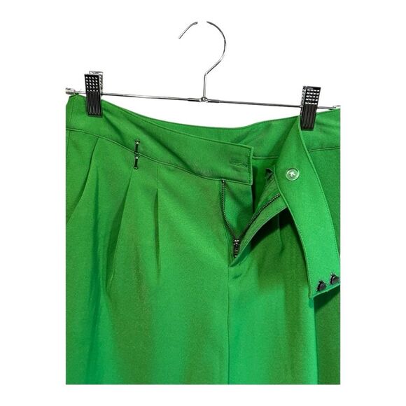 NWOT Future Collective with Alani Noelle Green Relaxed Trouser Shorts Size 0 - Picture 7 of 10